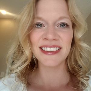 Meet your Posher, Yvonne